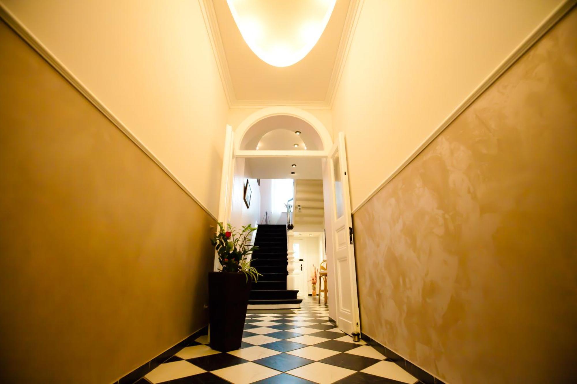 Carlton Mayfair Düsseldorf